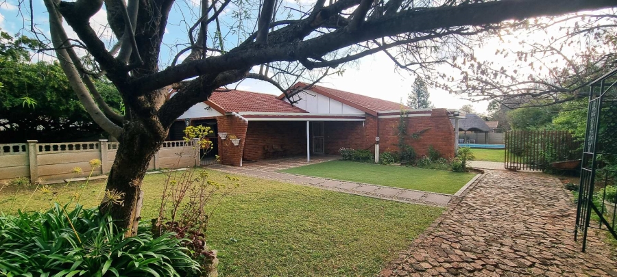 3 Bedroom Property for Sale in Langenhovenpark Free State